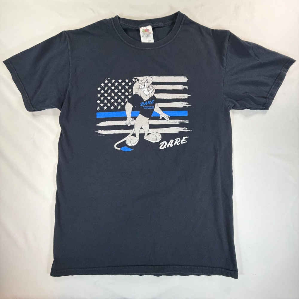 DARE‎ Shirt Mens Small Black Thin Blue Line Flag Daren Lion Fruit of the Loom